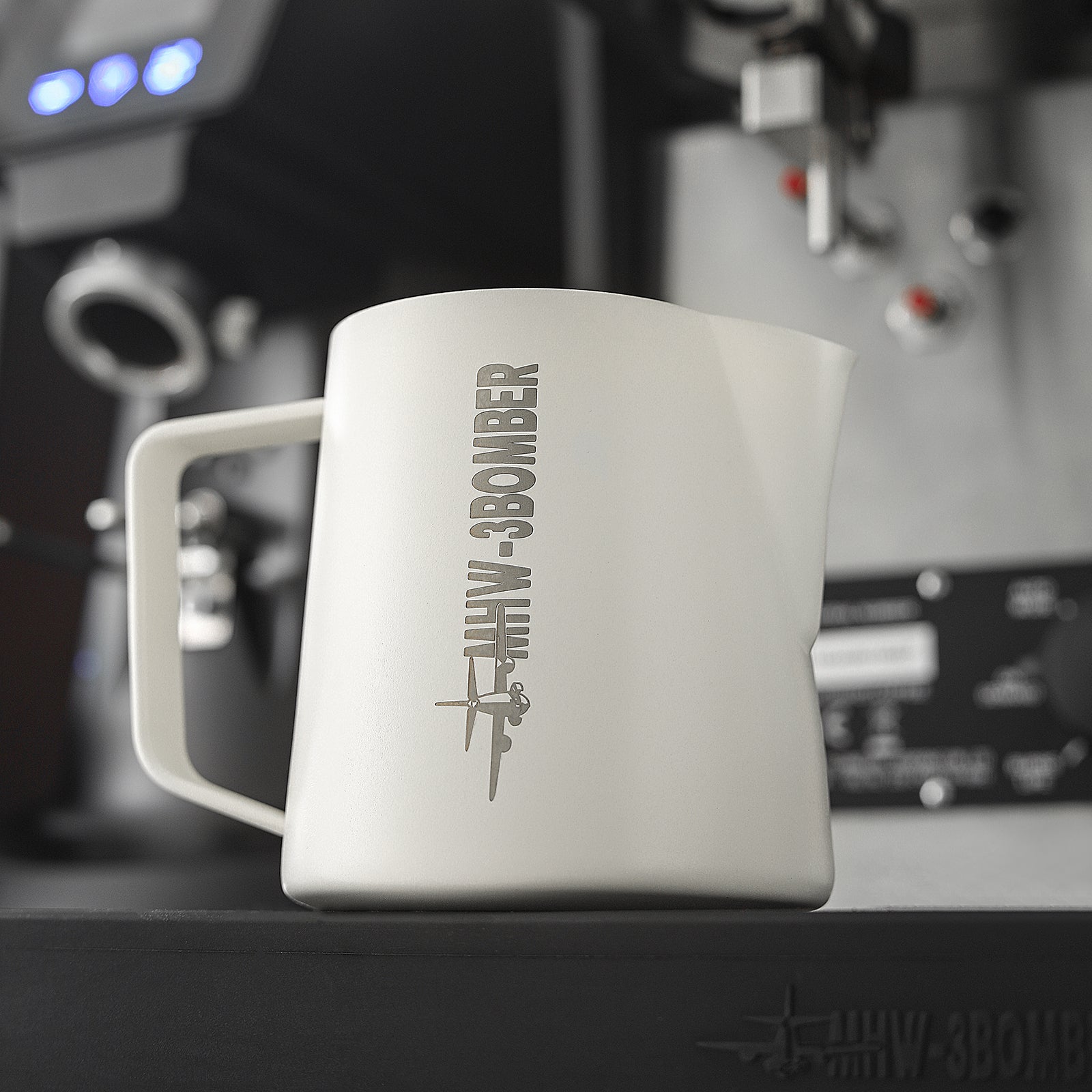 MHW-3BOMBER Latte Art Pitcher 5.0