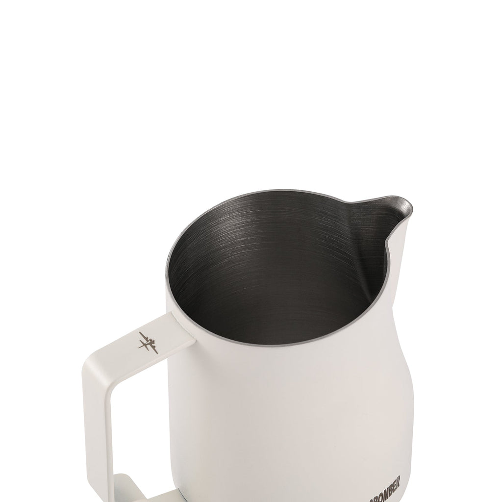 MHW-3BOMBER Turbo Milk Pitcher