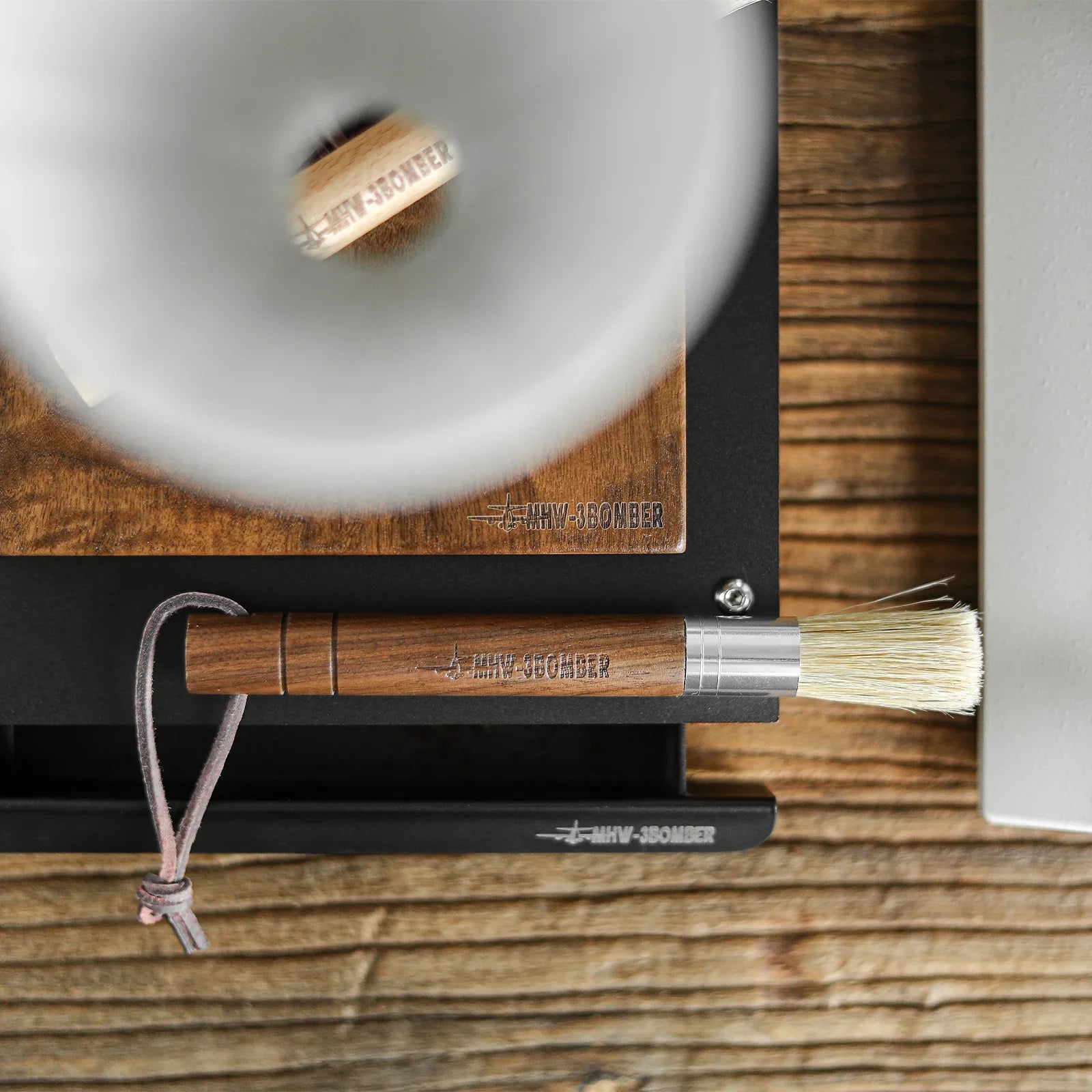 3BOMBER Wings 毛刷