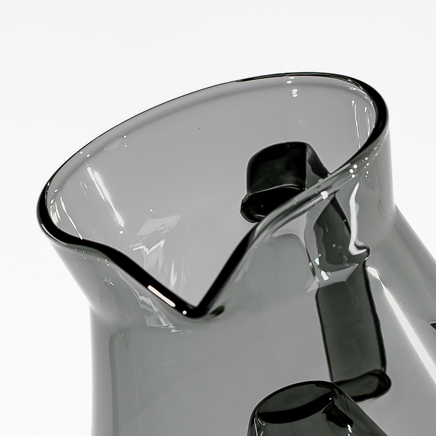 CYCLONE SENSORY CARAFE